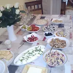 Miodowy Dwor *